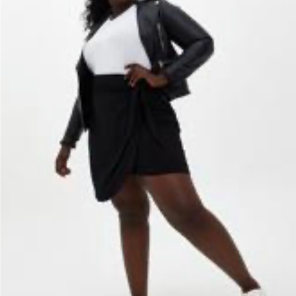 Torrid Skirt - Picture 3 of 7